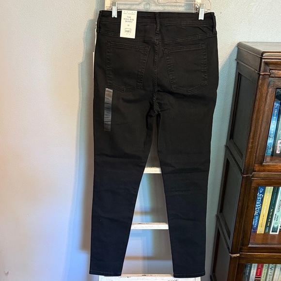 NWT Free Assembly High Rise Skinny Black Distressed Women’s Jeans Size 12 - Picture 5 of 10